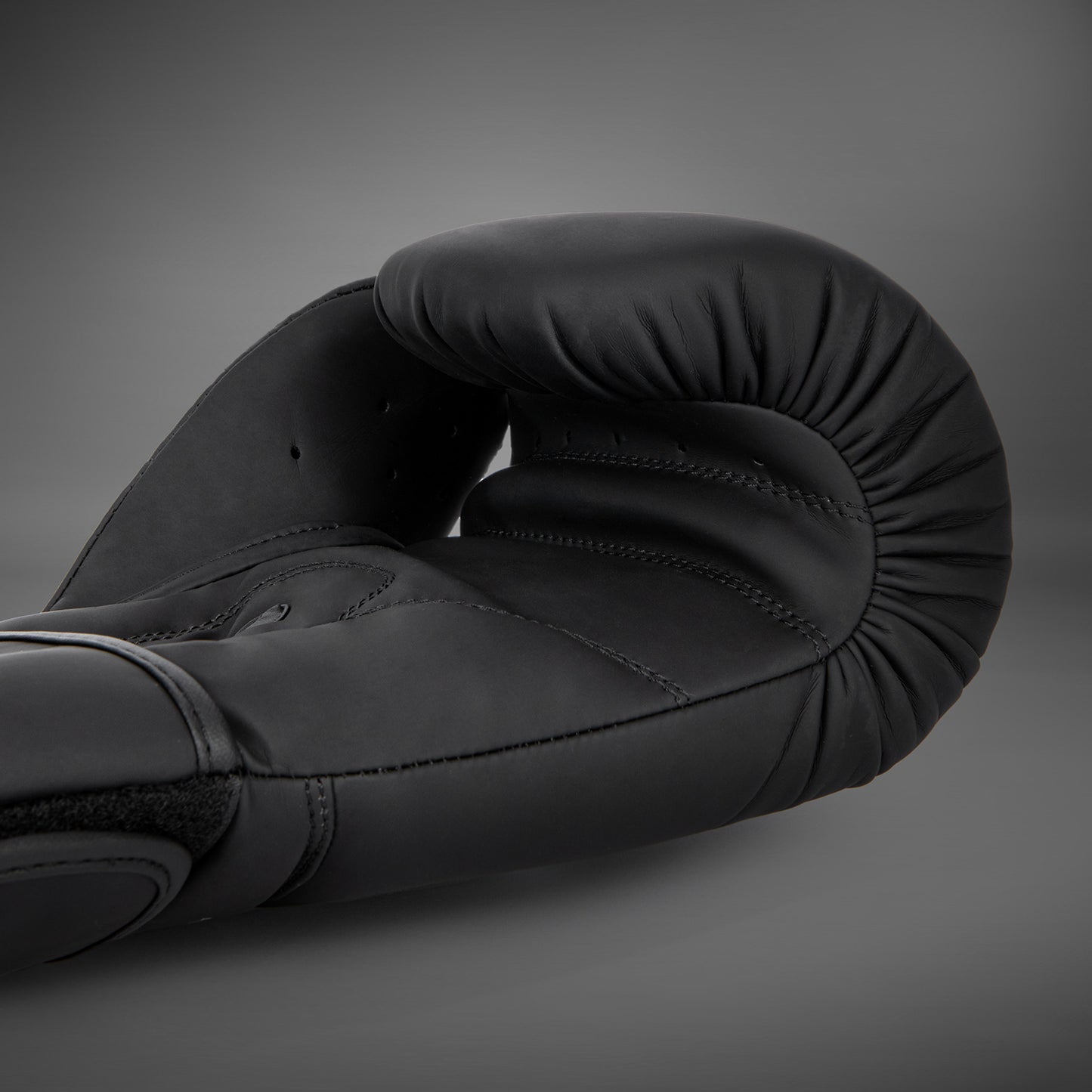 Venum Contender 1.5 Boxing Gloves - Black/White
