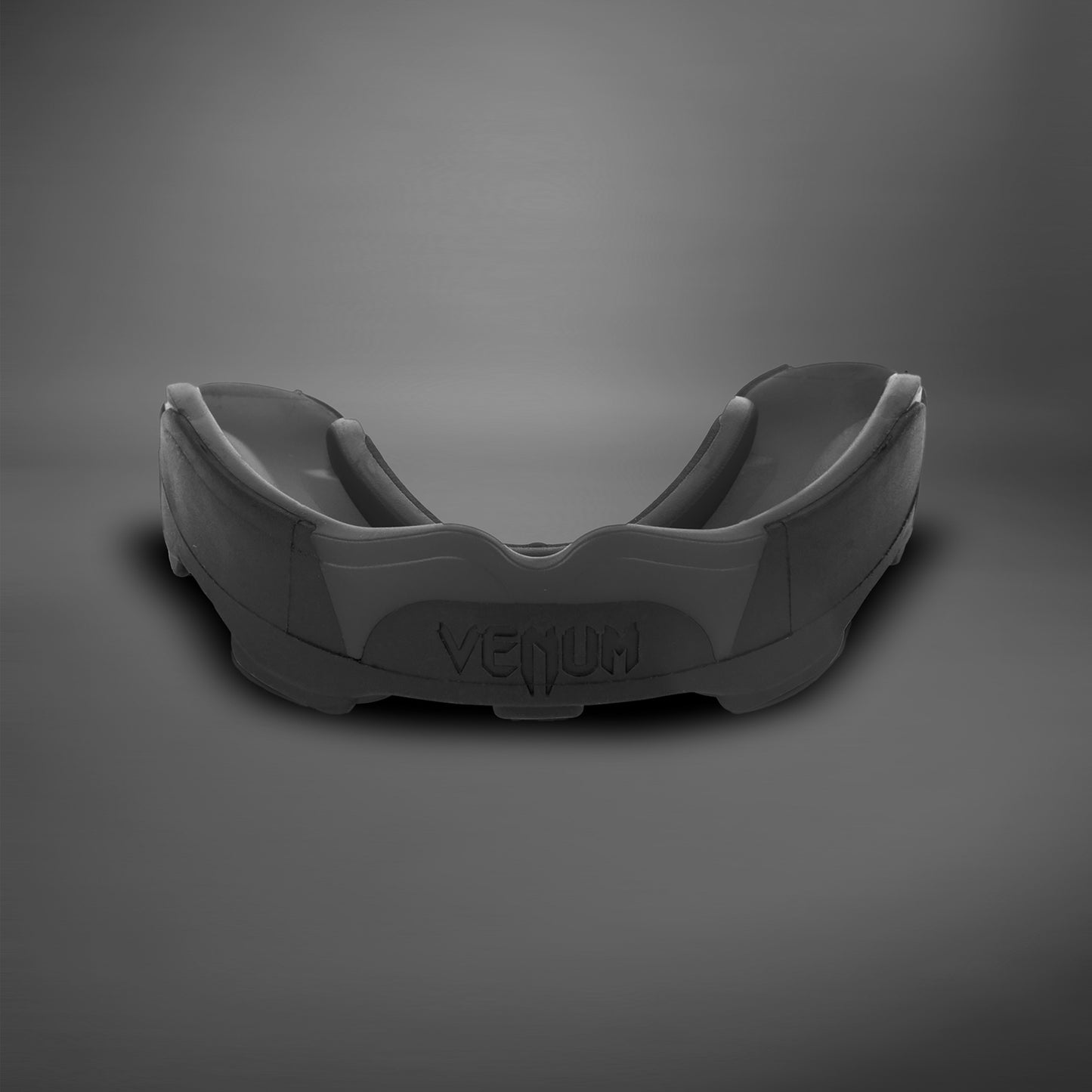 Venum Predator Mouthguard - Black