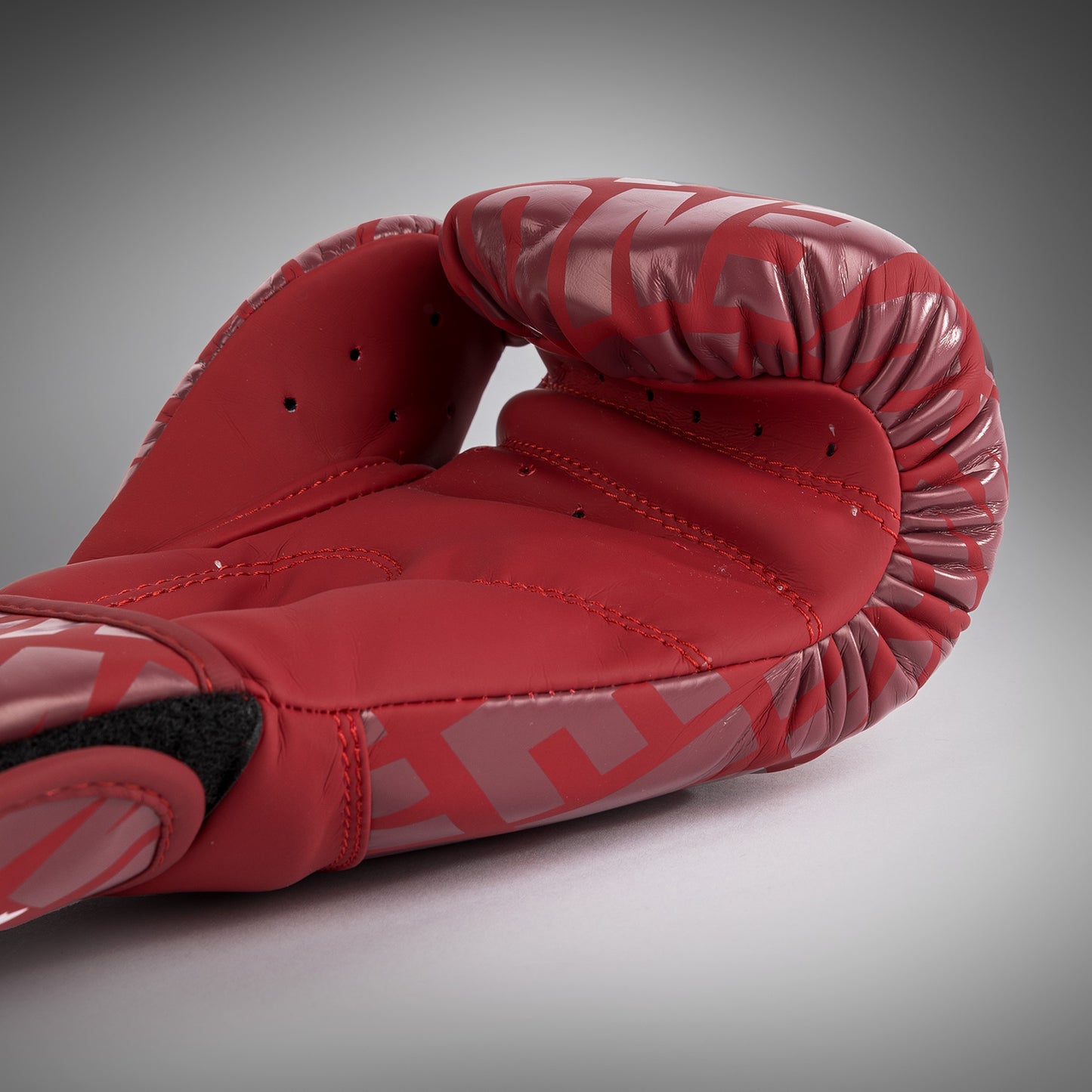 Venum Contender 1.5 XT Kids Boxing Gloves - White-Burgundy