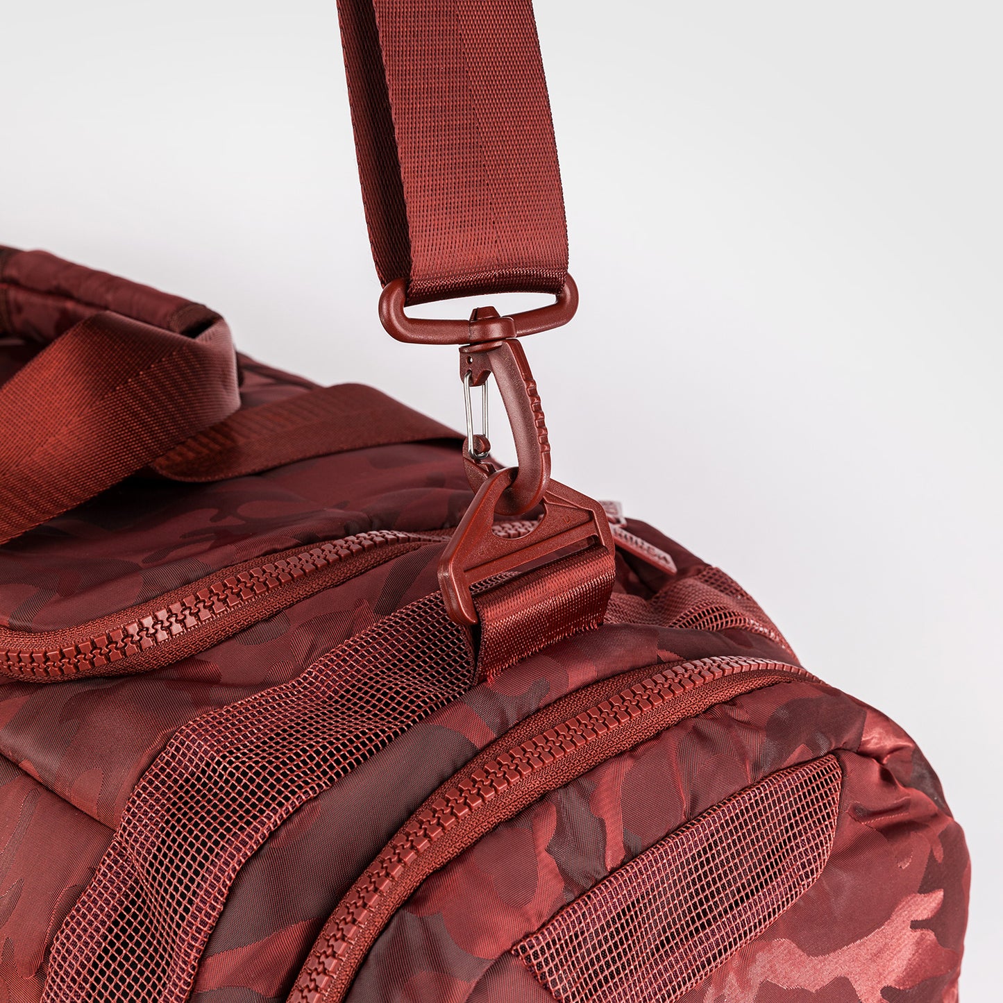 Venum Trainer Lite Sports Bag - Camo/Burgundy