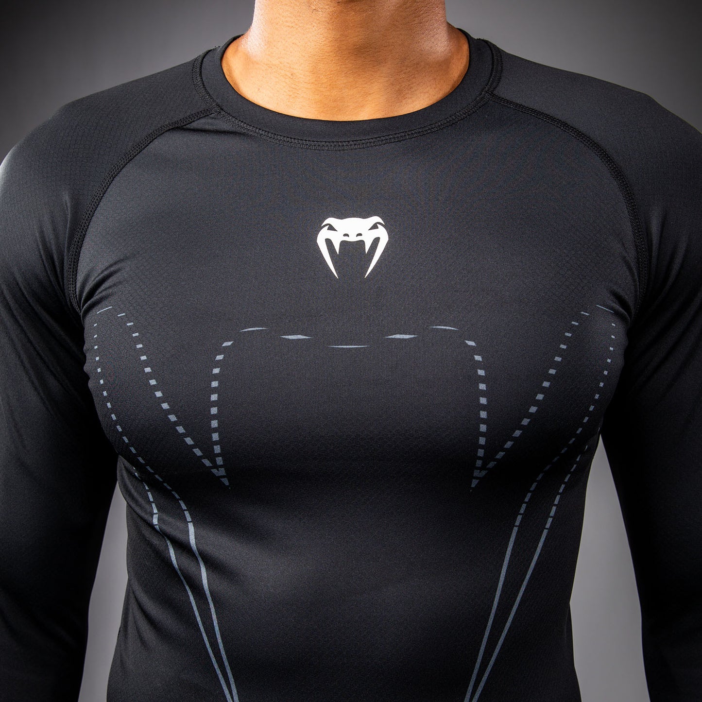 Venum Edge long sleeves Rashguard - Black/Sand