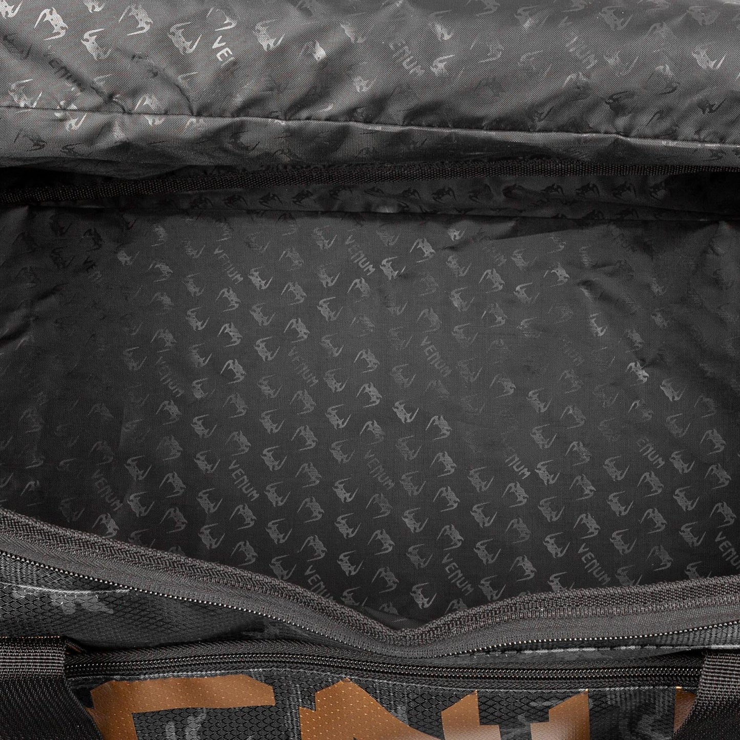 Venum Sparring Sport Bag - Dark camo/Gold