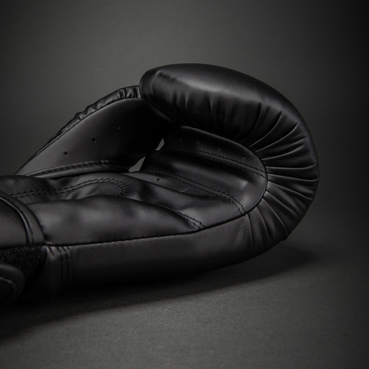 Venum Contender 1.5 Boxing Gloves - Black