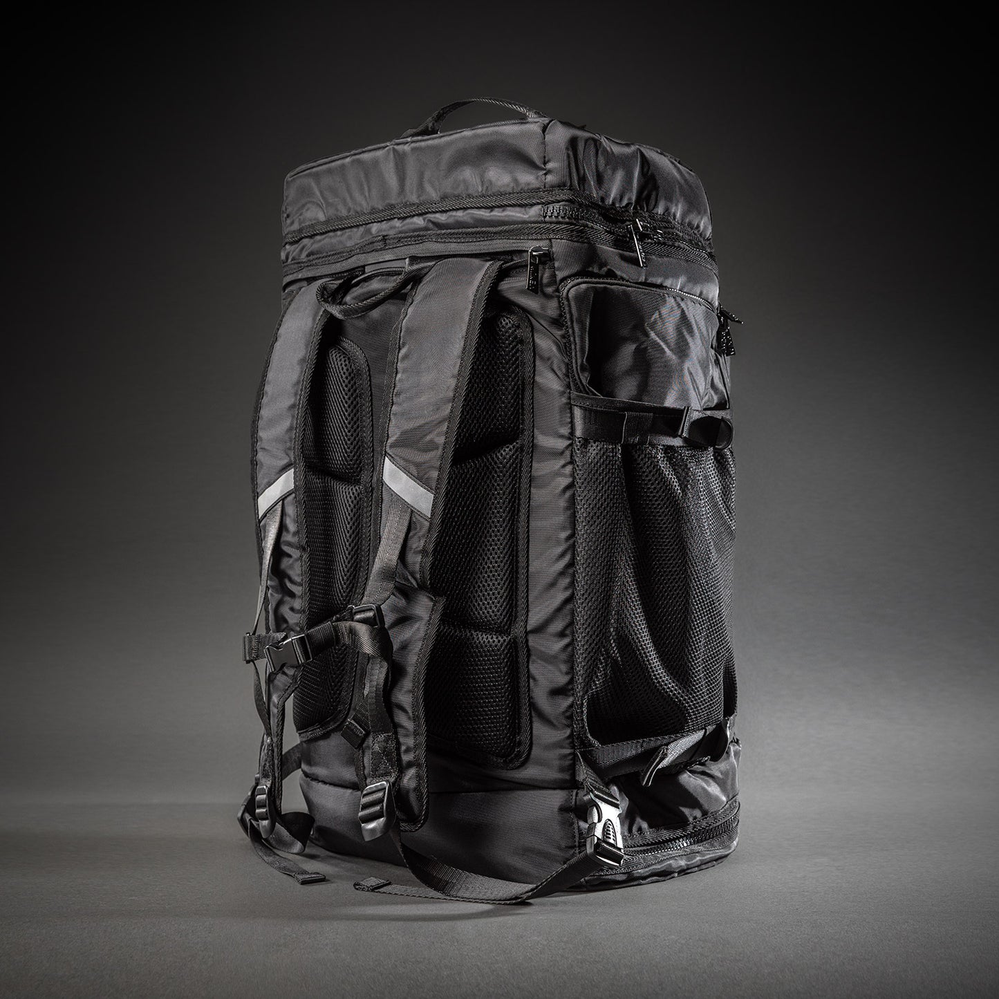 UFC Unity by Venum Authentic Fight Week Gear Bag – Black/White