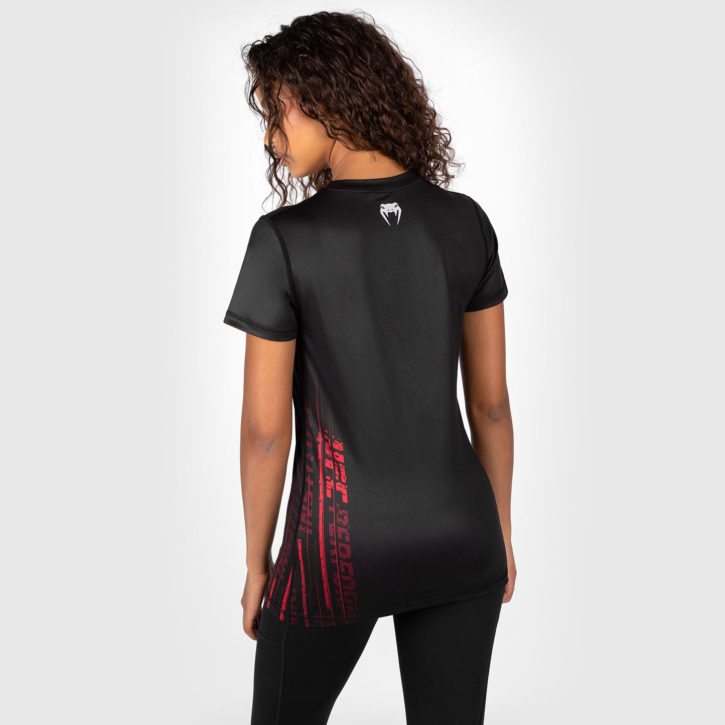 UFC Venum Performance Institute 2.0 Women’s Dry-Tech Shirt - Black/Red