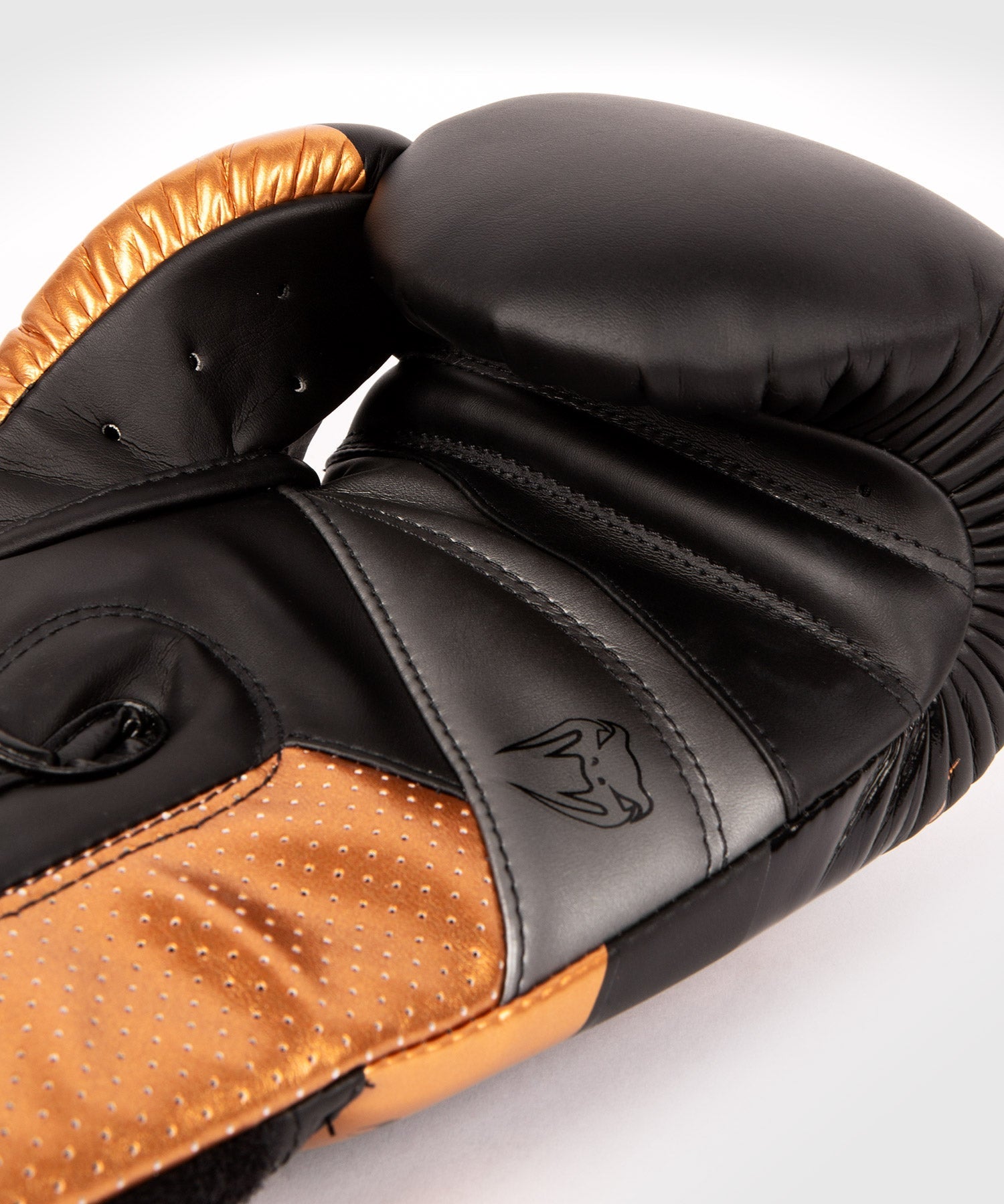 Venum elite gloves review on sale