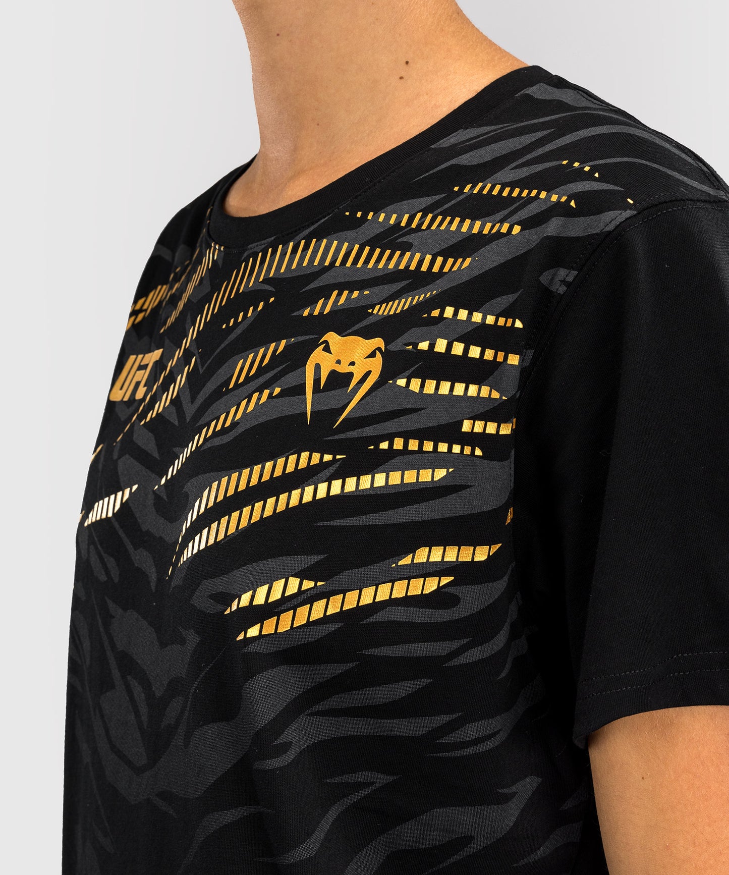 UFC Fusion by Venum Replica Women’s Short Sleeve T-Shirt - Champion