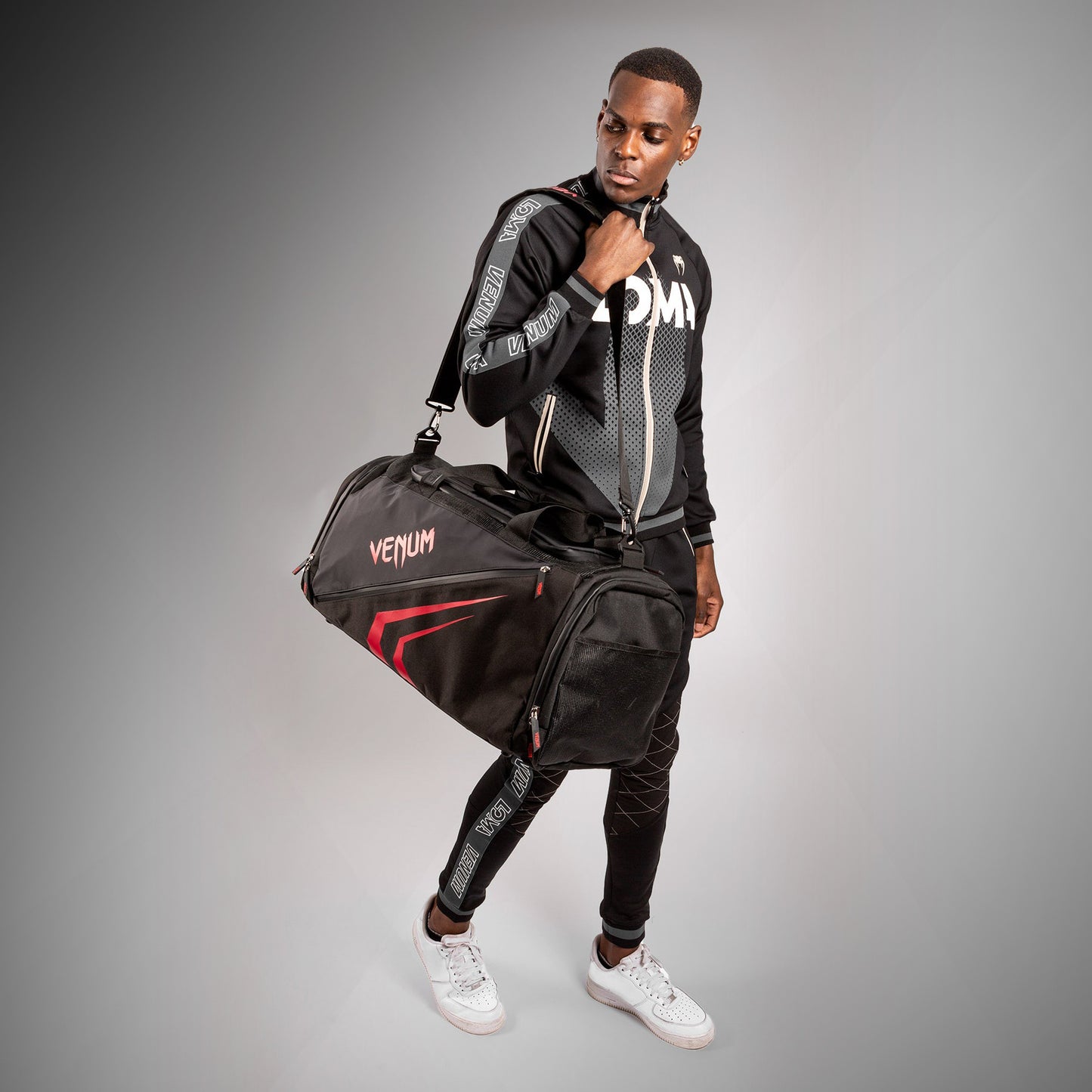 Venum Trainer Lite Evo Sports Bags  - Black/Red