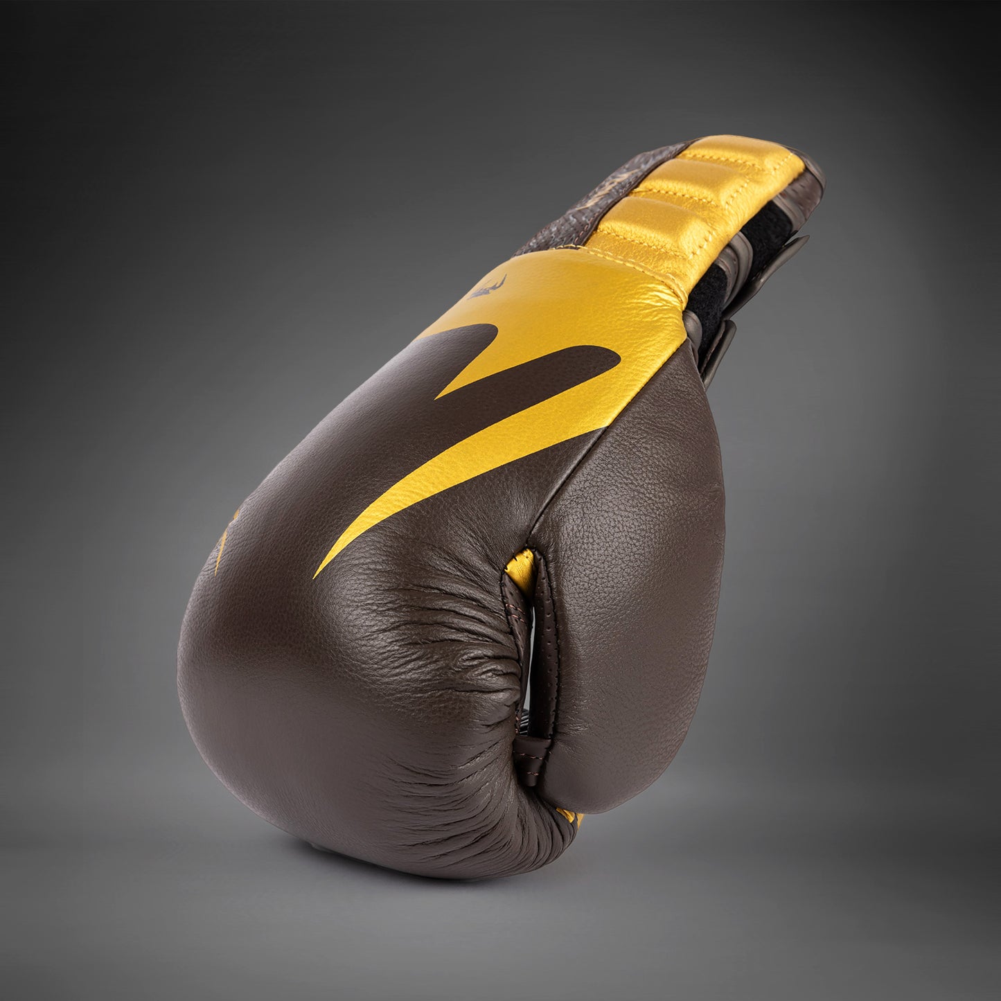 Venum Reverso Boxing Gloves - Chocolate/Gold