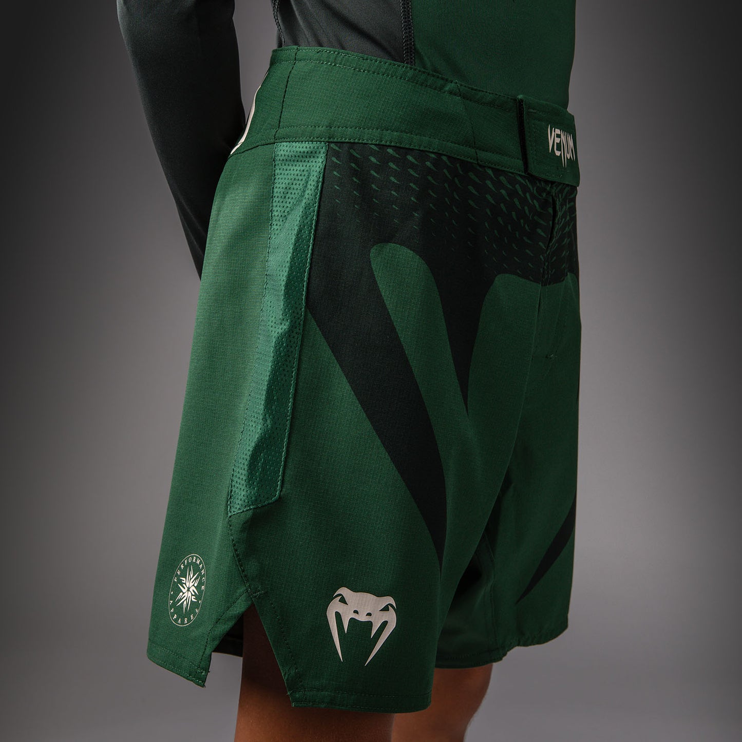Venum Attack Kids Fightshorts - Forest Green/ Off White