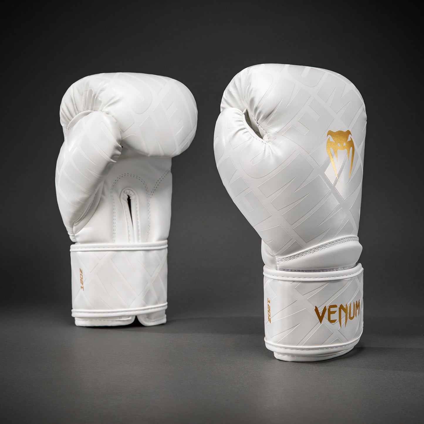 Venum Contender 1.5 XT 3D Boxing Gloves - White/ Gold