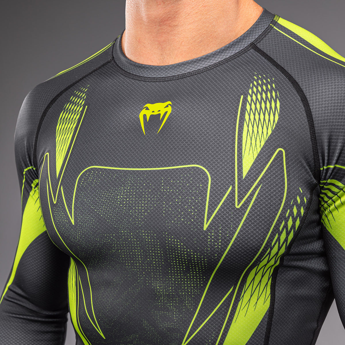 Venum Amazonia Reborn Long Sleeve Rashguard - Black/Green