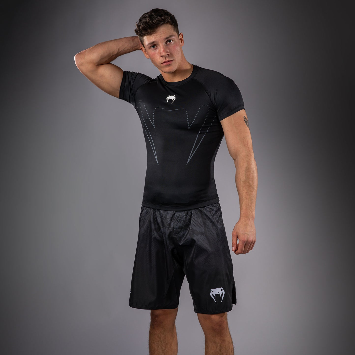 Venum Edge short sleeves Rashguard - Black/Sand