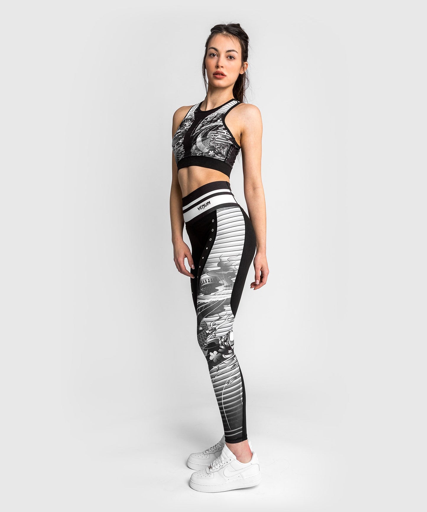 Venum YKZ21 Sport Bra – Black/White
