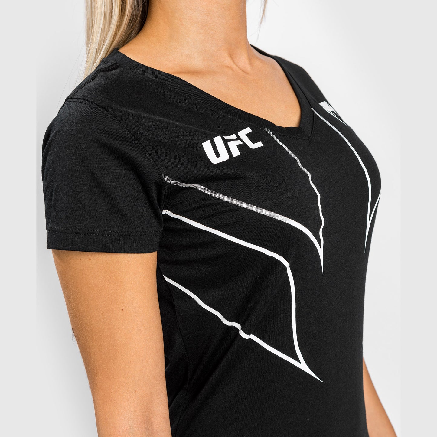 UFC Venum Fight Night 2.0 Replica Women's T-shirt - Black