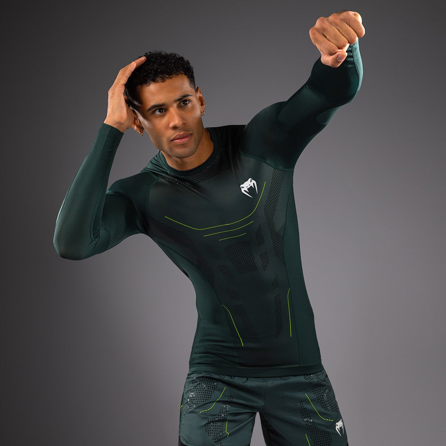 Venum Technical 3.0 Long Sleeve Rashguard - Forest Green
