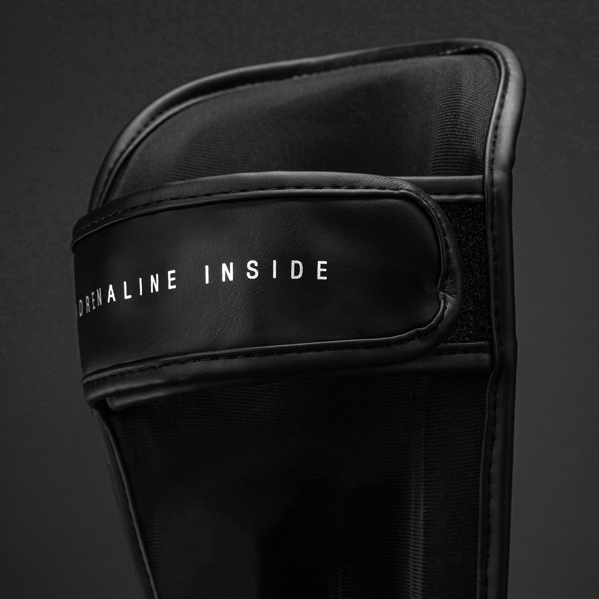 Venum Contender 1.5 Shin Guards - Black/White