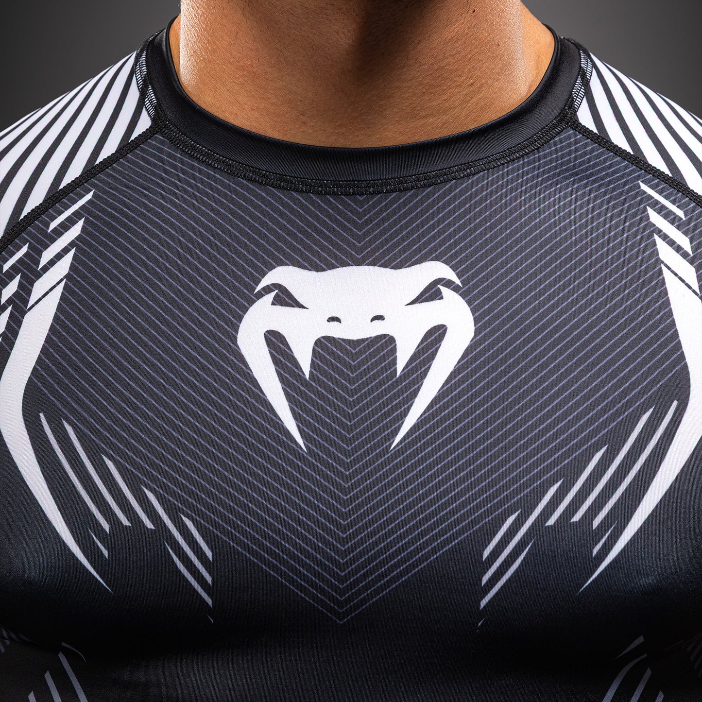 Venum No-Gi 6.0 Long Sleeve Rashguard - Black/White