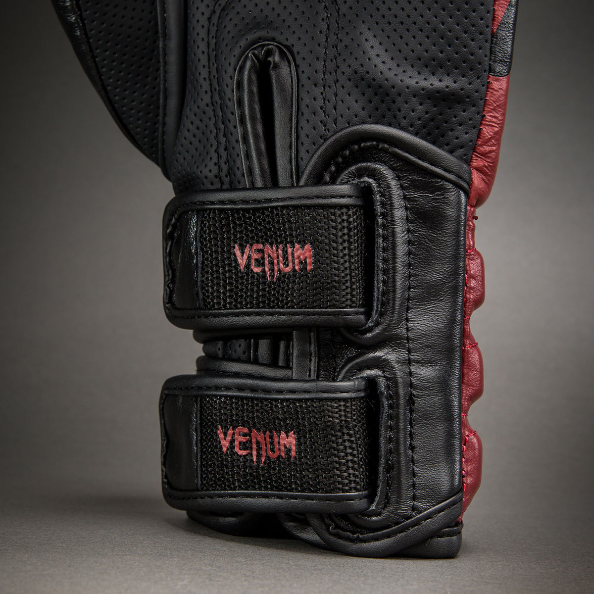 Venum Reverso Boxing Gloves – Black/Red
