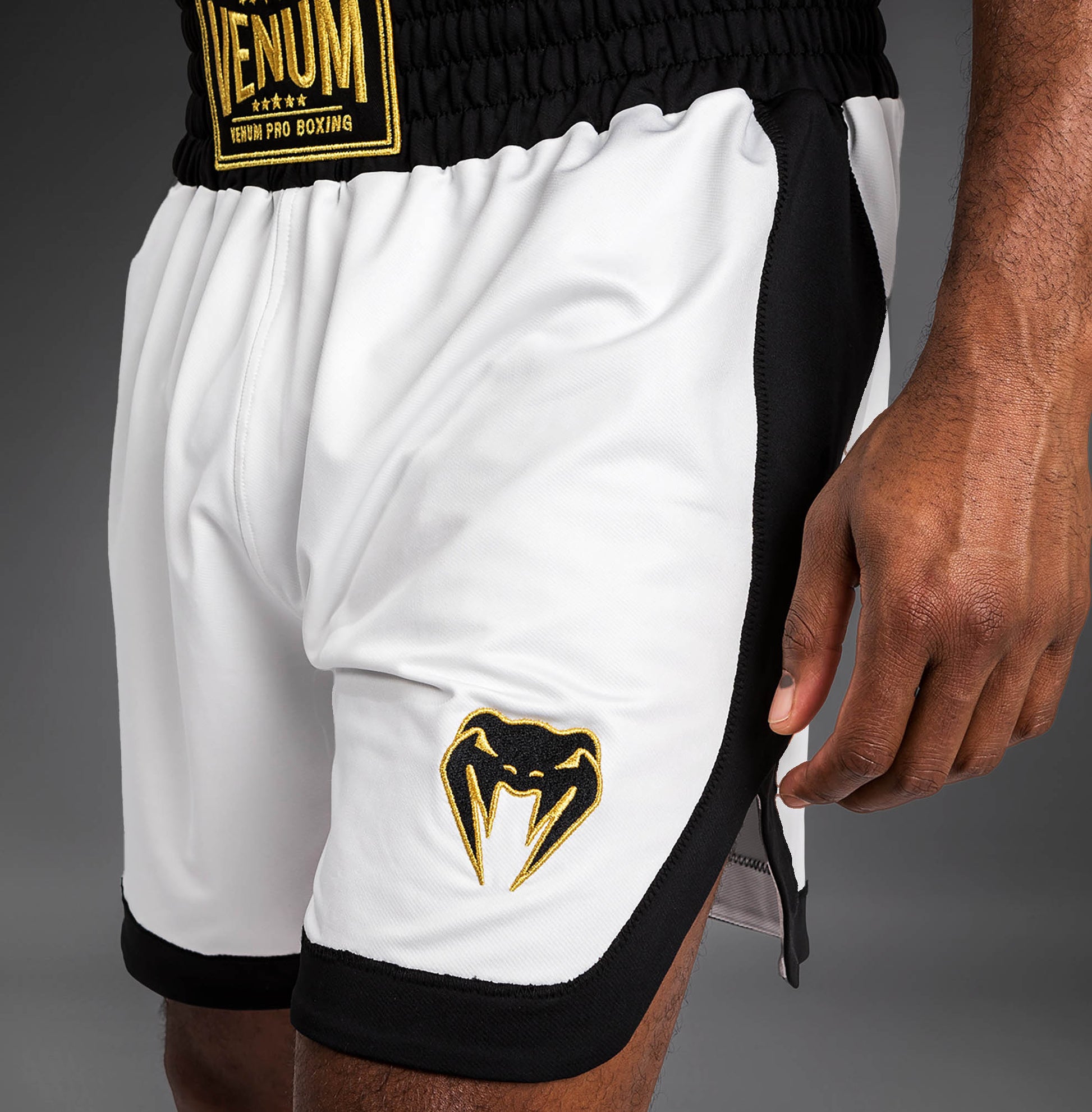 Classic Muay Thai Shorts - White/Black S