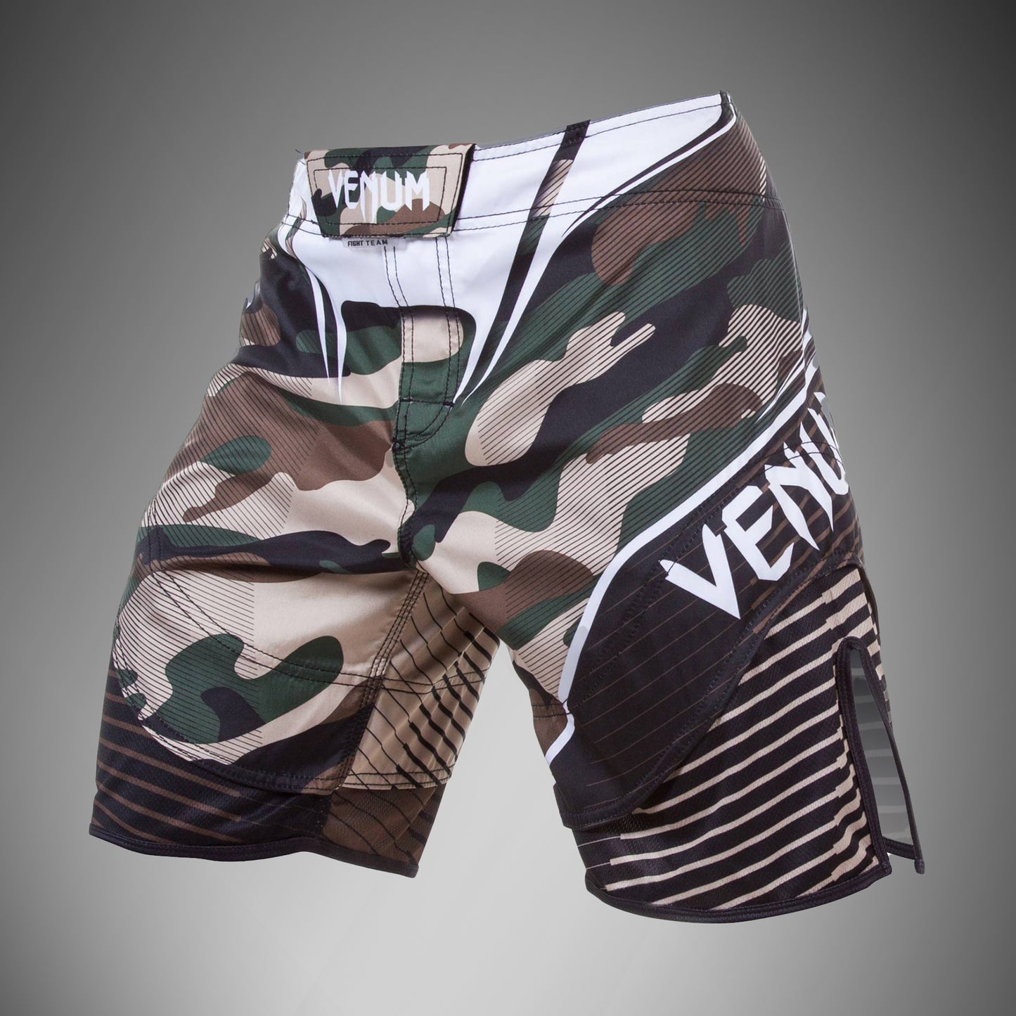 Venum Camo Hero Fightshorts - Green/Brown