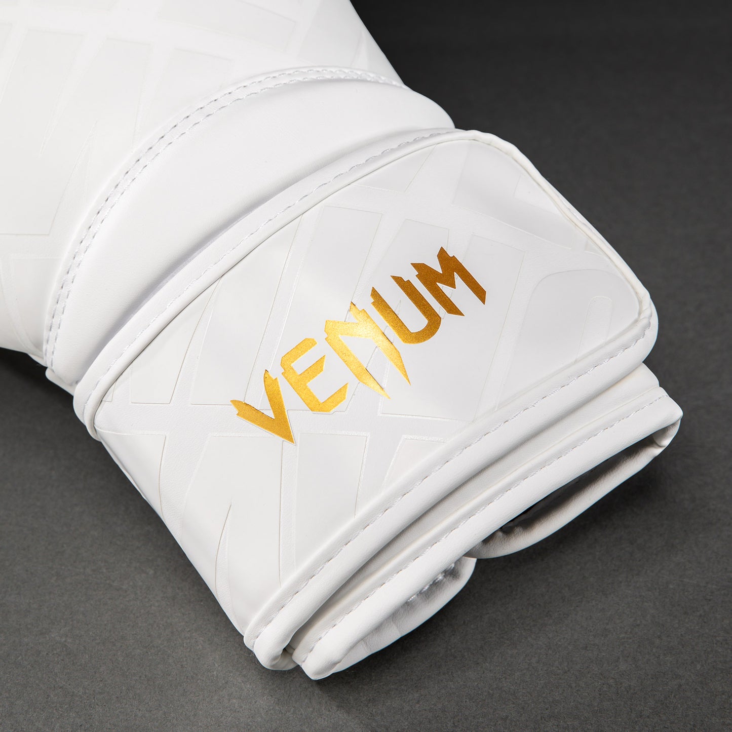 Venum Contender 1.5 XT 3D Boxing Gloves - White/ Gold