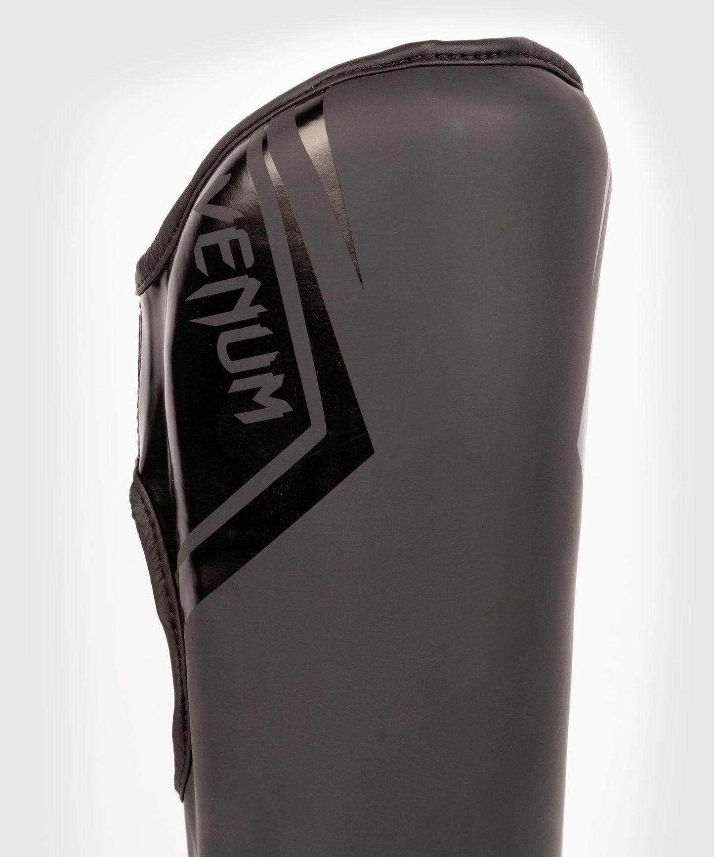 Venum Contender 2.0 Shin Guards
