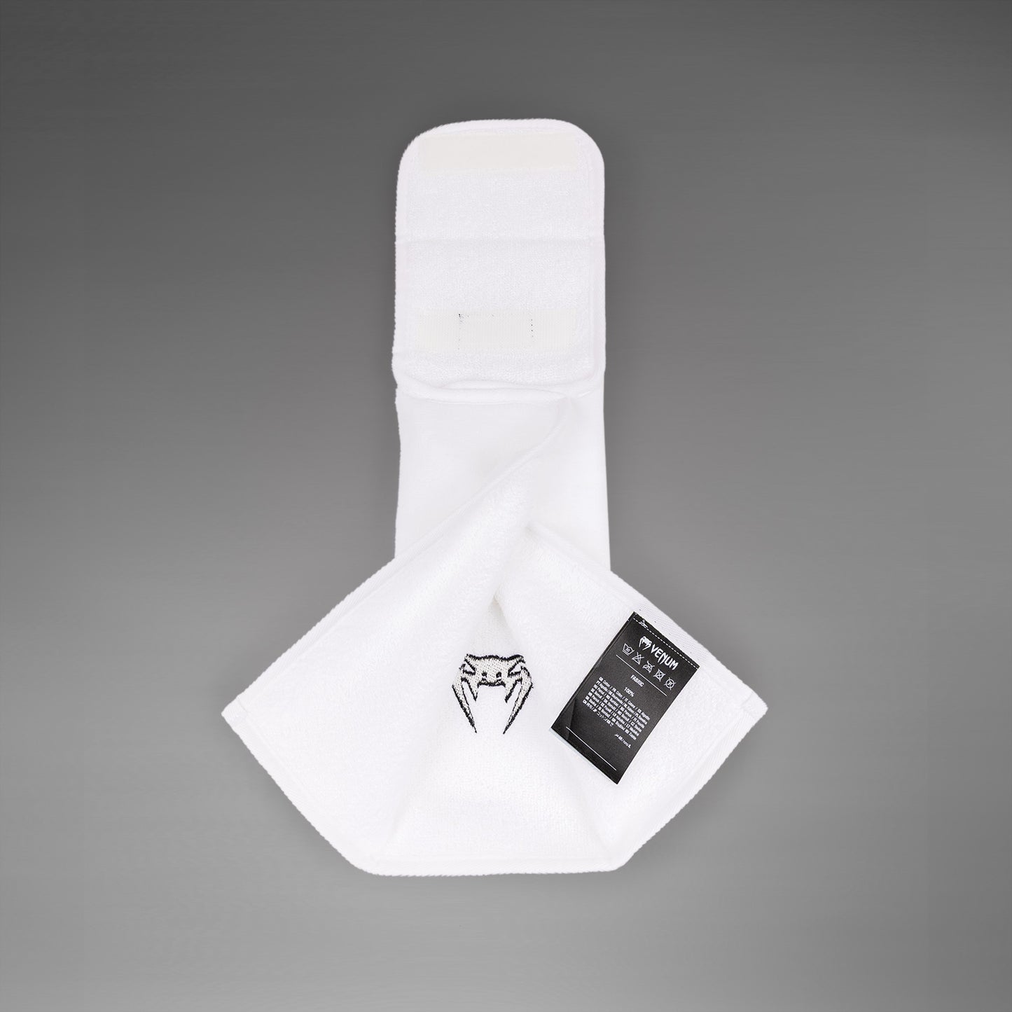 Venum Lineup Football Towel - White/Black