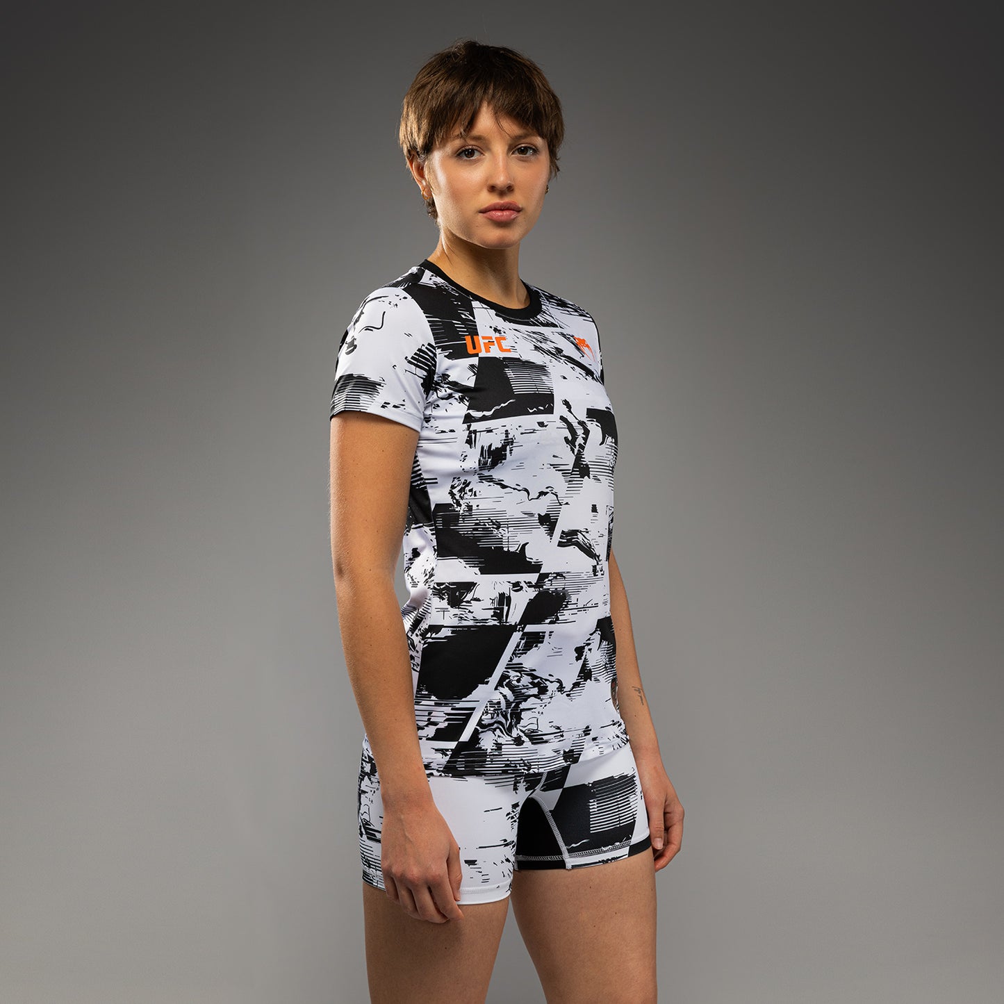 Women’s UFC Zenith by Venum White Authentic Fight Week Performance Short Sleeve T-Shirt