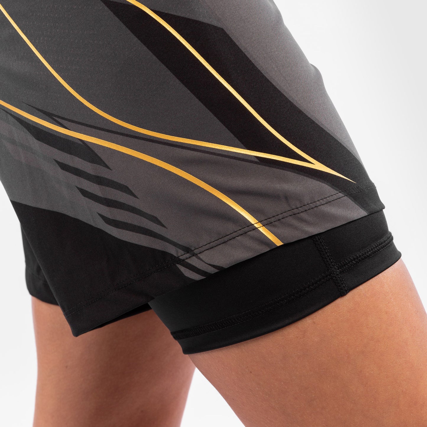 UFC Venum Authentic Fight Night Women's Shorts - Long Fit - Champion