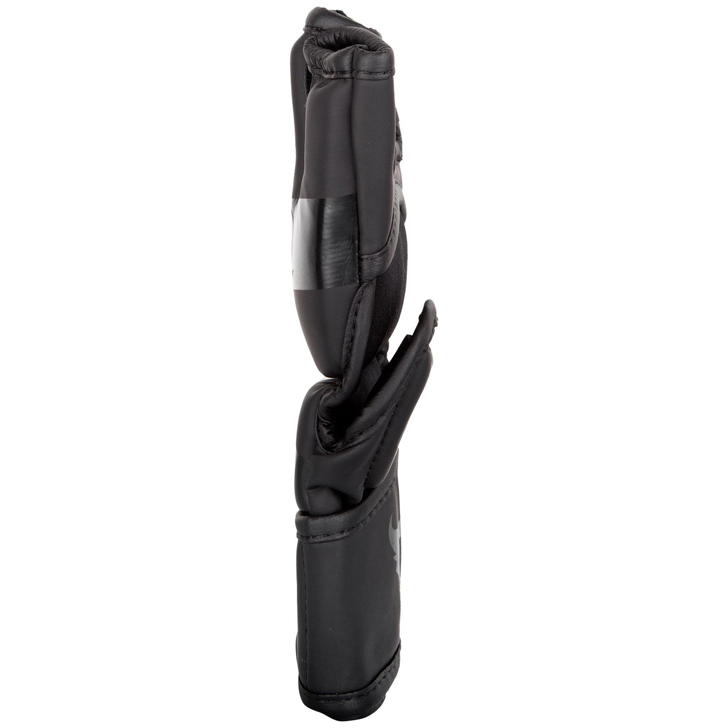 Ringhorns Charger MMA Gloves - Black/Black
