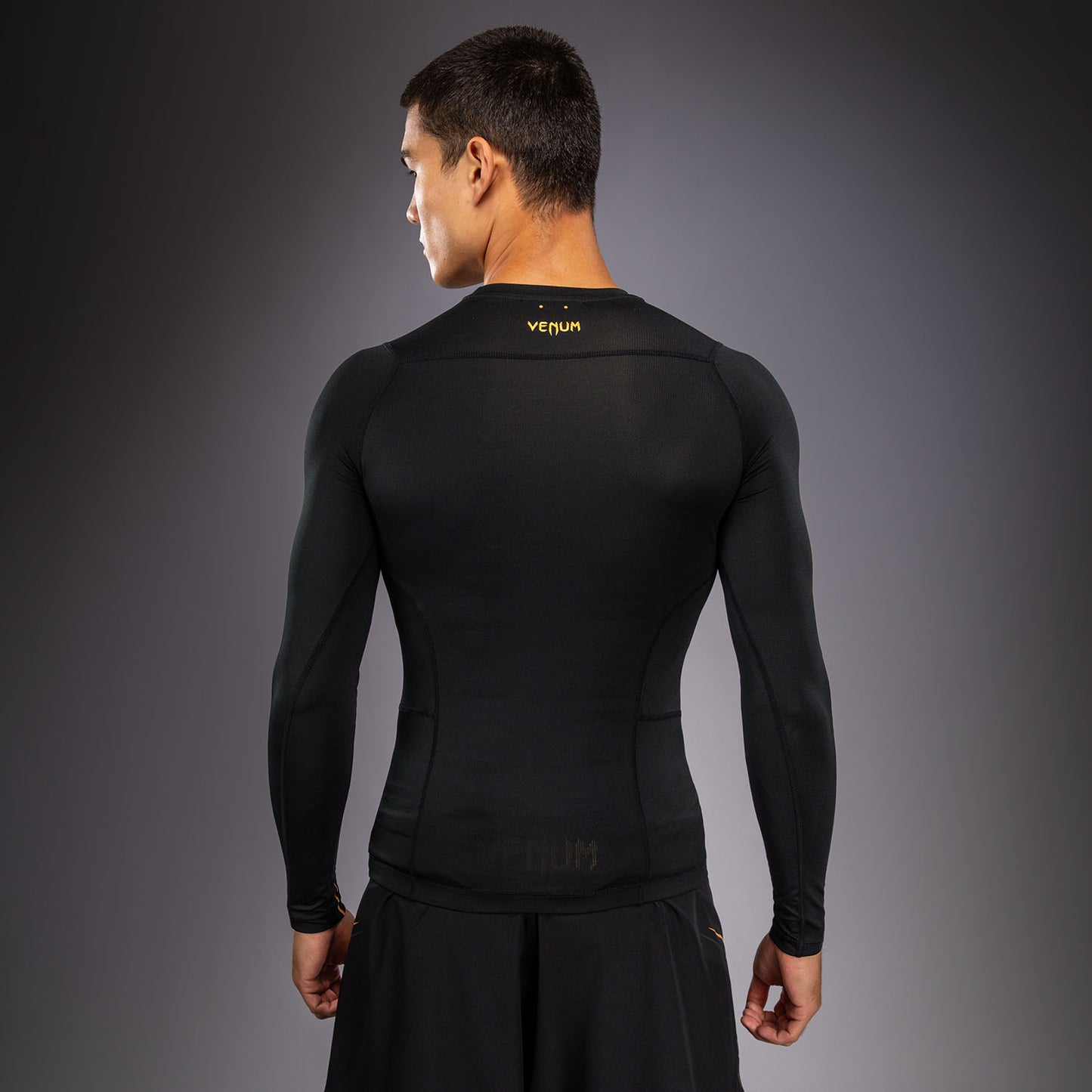 Venum G-Core Long Sleeve Rashguard - Black/Gold
