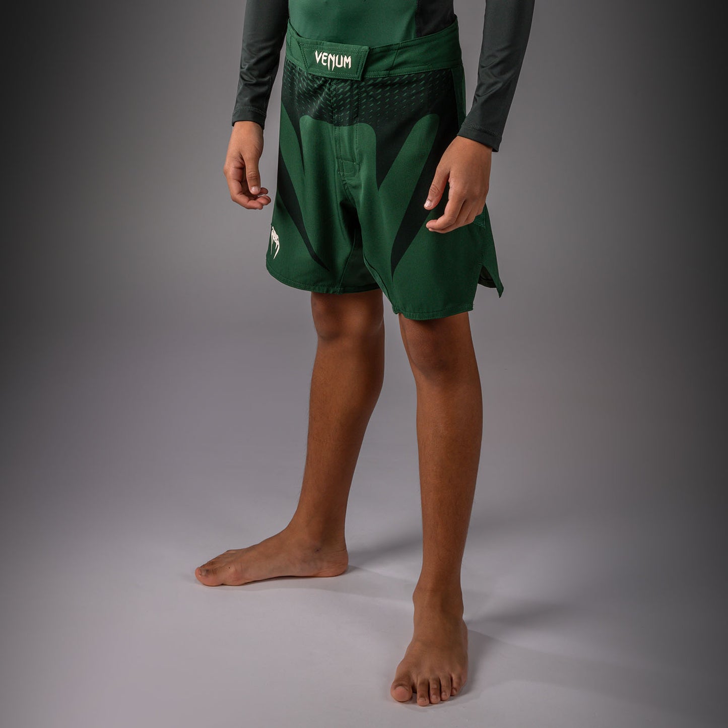 Venum Attack Kids Fightshorts - Forest Green/ Off White