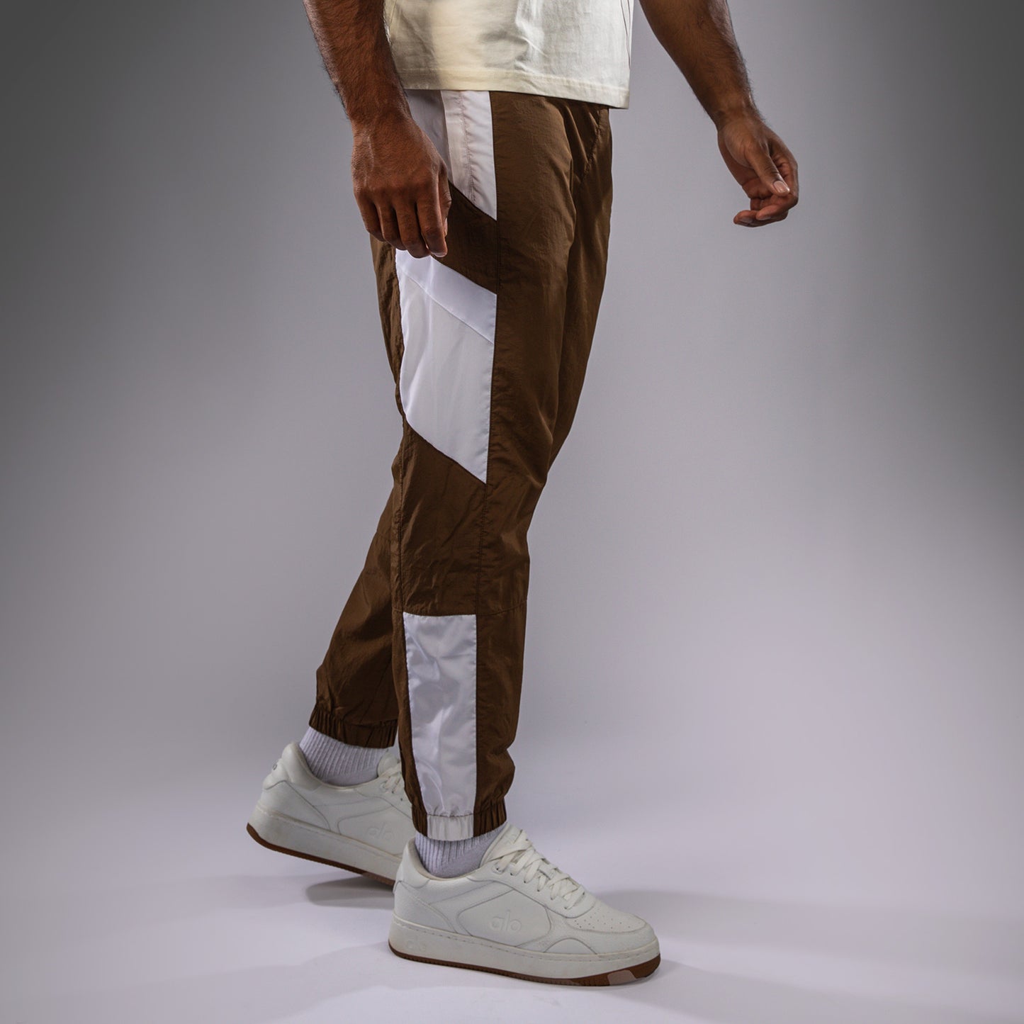 Venum Attack 90 Tracksuit Pants - Dark Brown