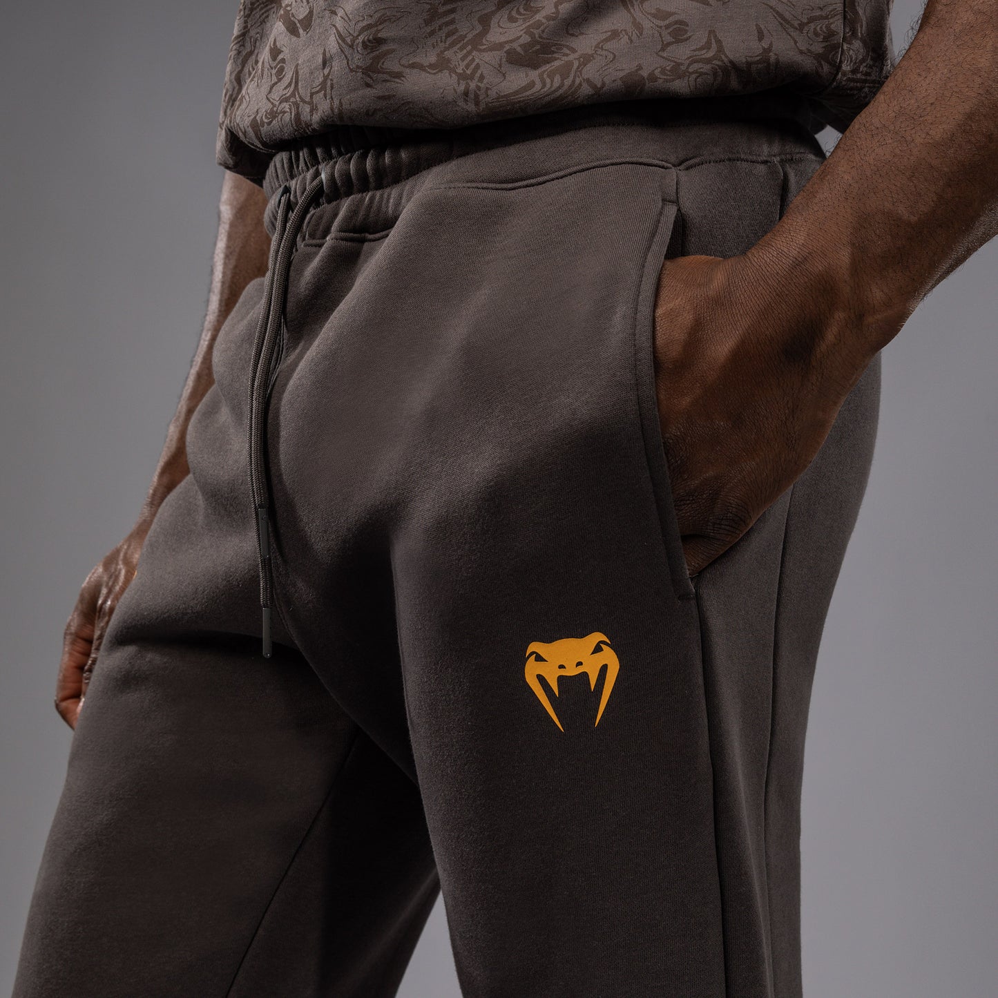 UFC Fusion by Venum Fight Week Men’s Cotton Pant - Solid Earthen Brown