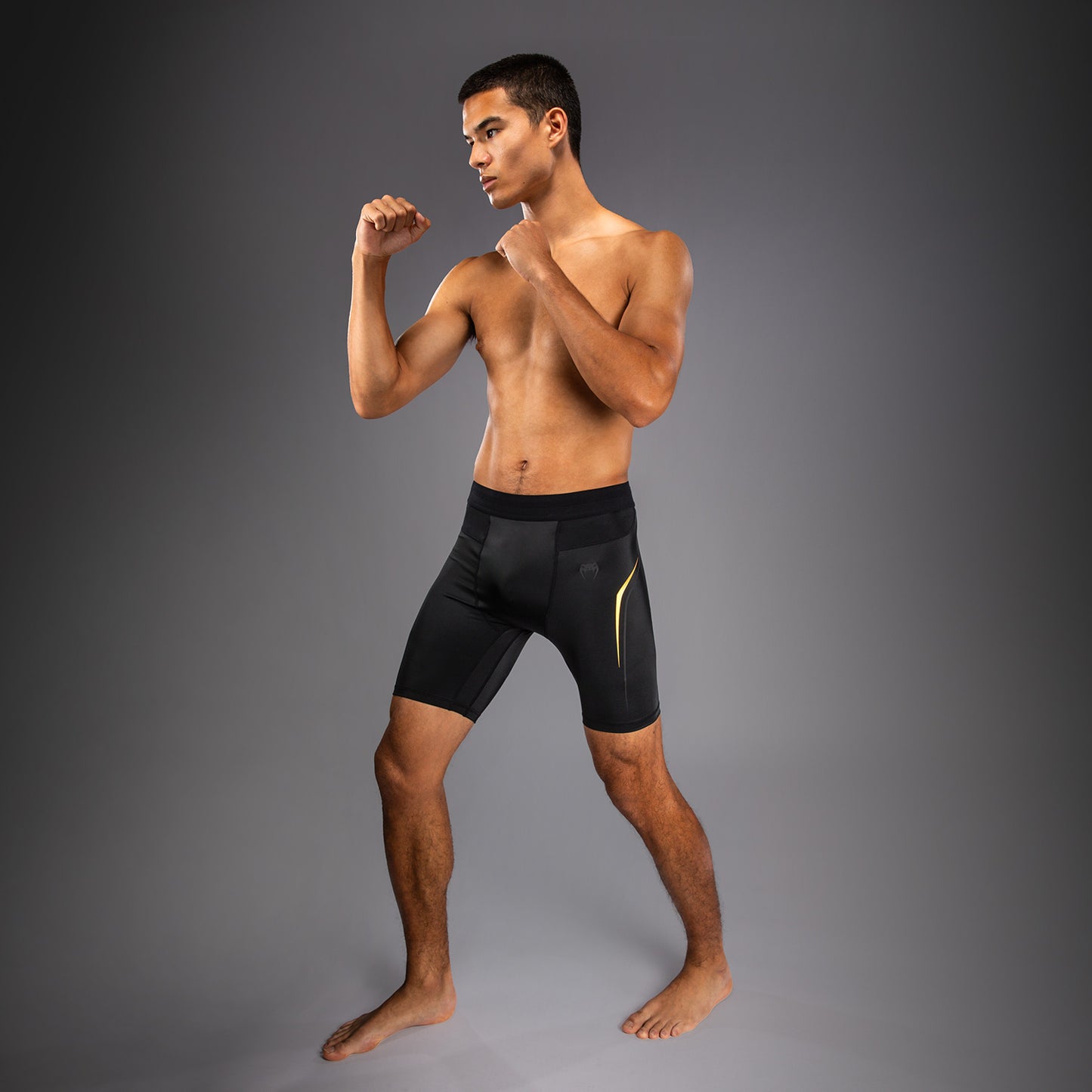 Venum G-Core Vale Tudo Shorts - Black/Gold