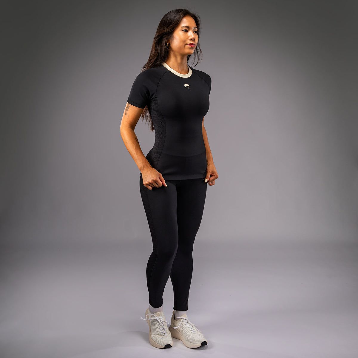 Venum Viper Women's Short Sleeve Rashguard - Black