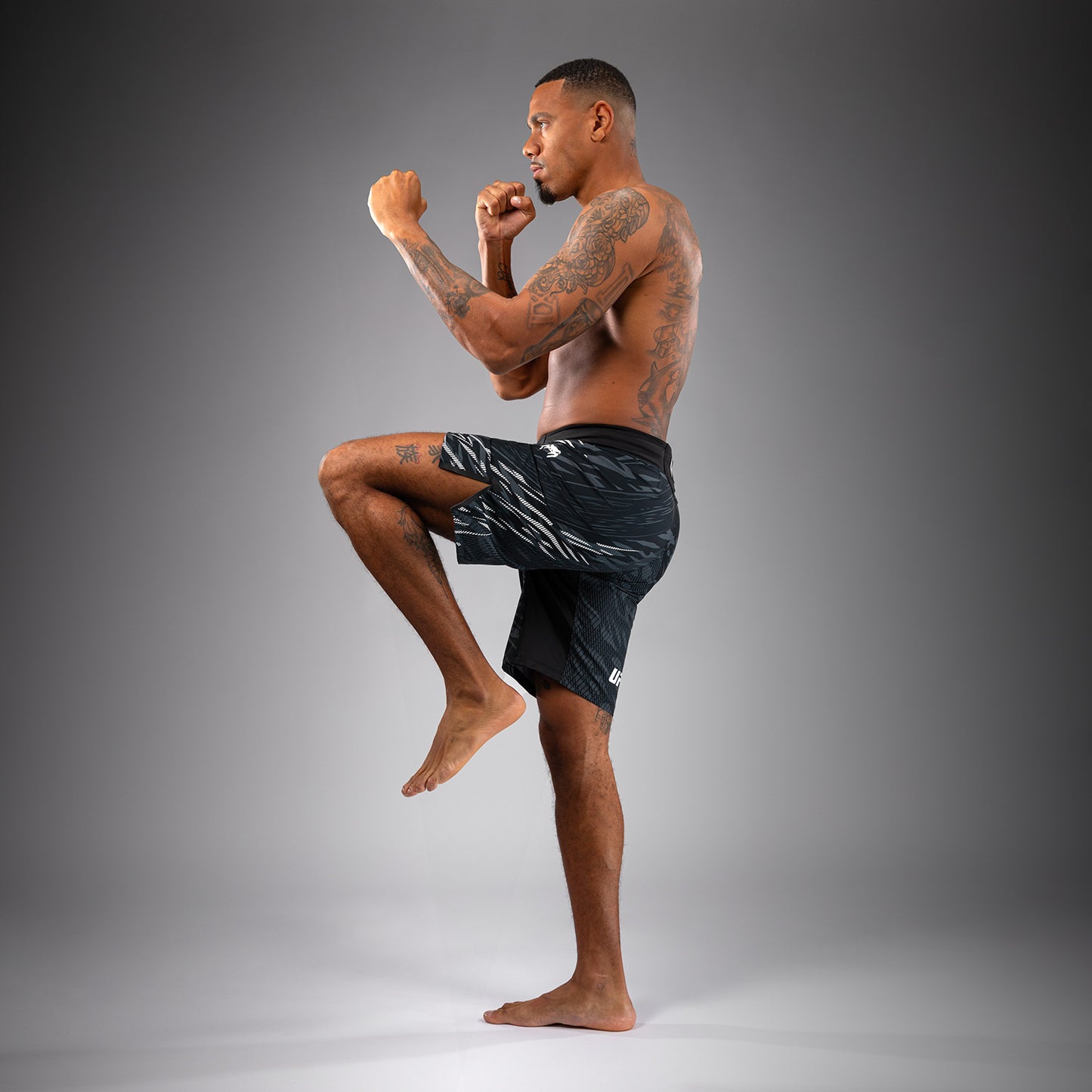 UFC Fusion by Venum Authentic Fight Night Men’s Fight Short - Long Fit - Black