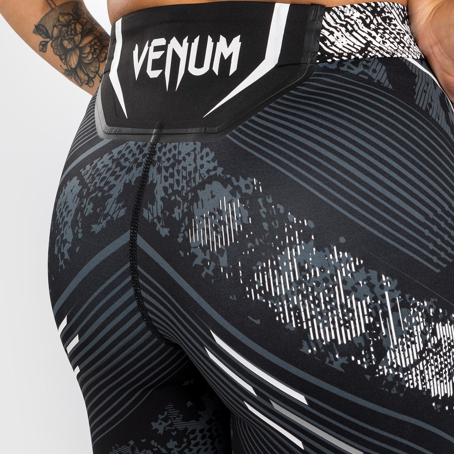 UFC Adrenaline by Venum Authentic Fight Night Women’s Vale Tudo Short - Long Fit - Black