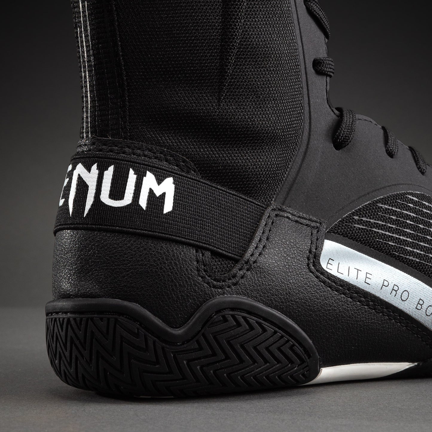 Venum Elite Neo Boxing Shoes - Black/White