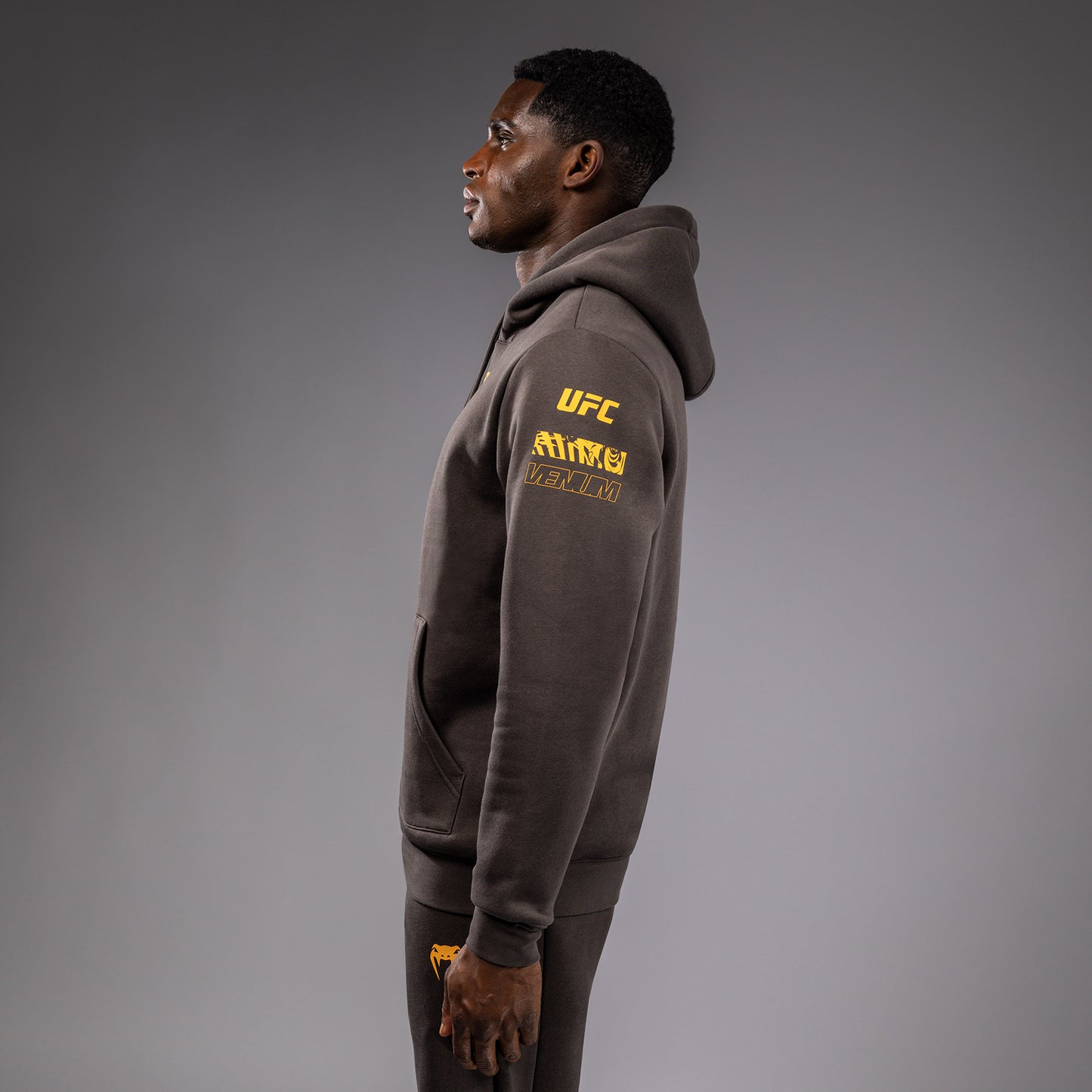 UFC Fusion by Venum Fight Week Men’s Pullover Hoodie - Solid Earthen Brown