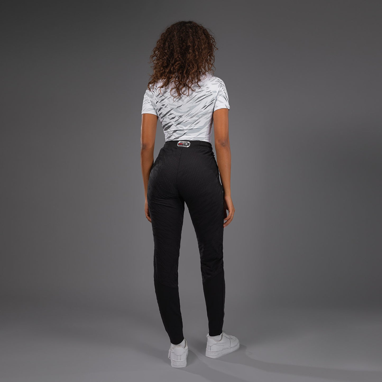 UFC Fusion by Venum Authentic Fight Night Women’s Walkout Pant - Black
