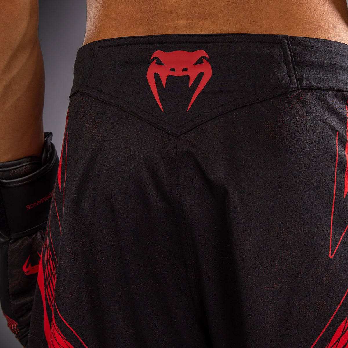 Venum Amazonia Reborn Fightshorts - Black/Red