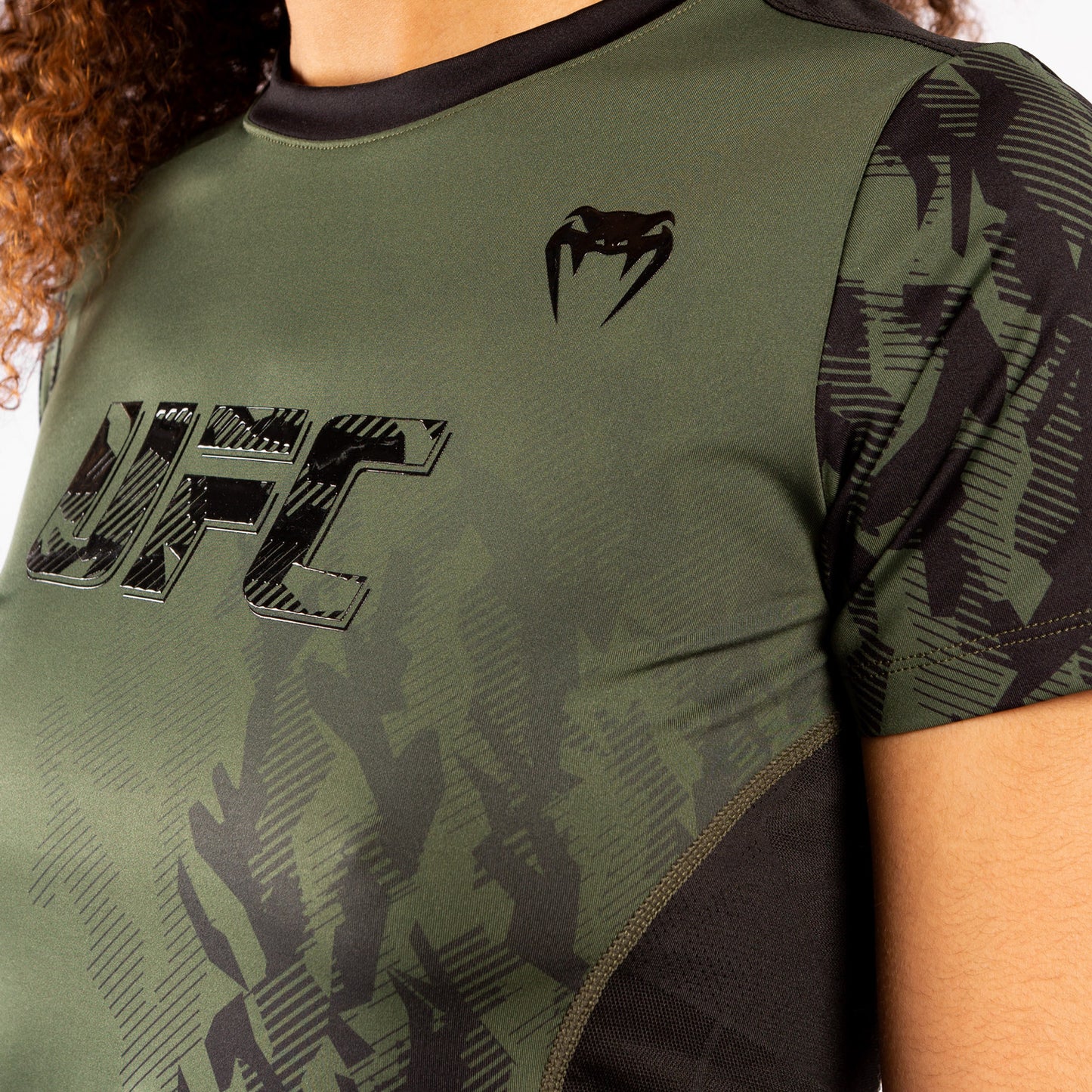 Venum UFC Authentic Fight Week Women's Performance Short Sleeve T-Shirt – Khaki