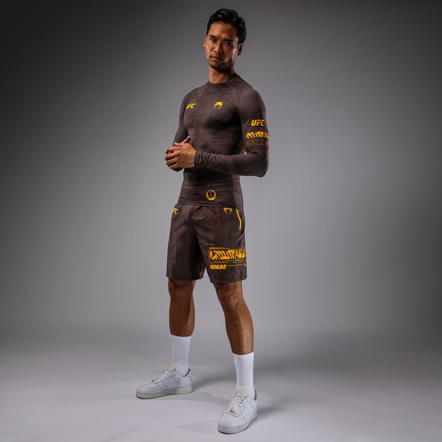 UFC Fusion by Venum Fight Week Men’s Performance Long Sleeve Rashguard - Earthen Brown