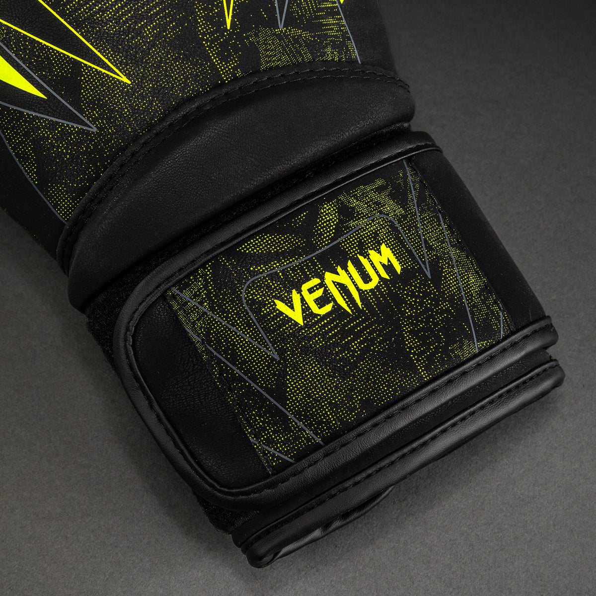 Venum Impact Amazonia Reborn Boxing Gloves - Black/Green