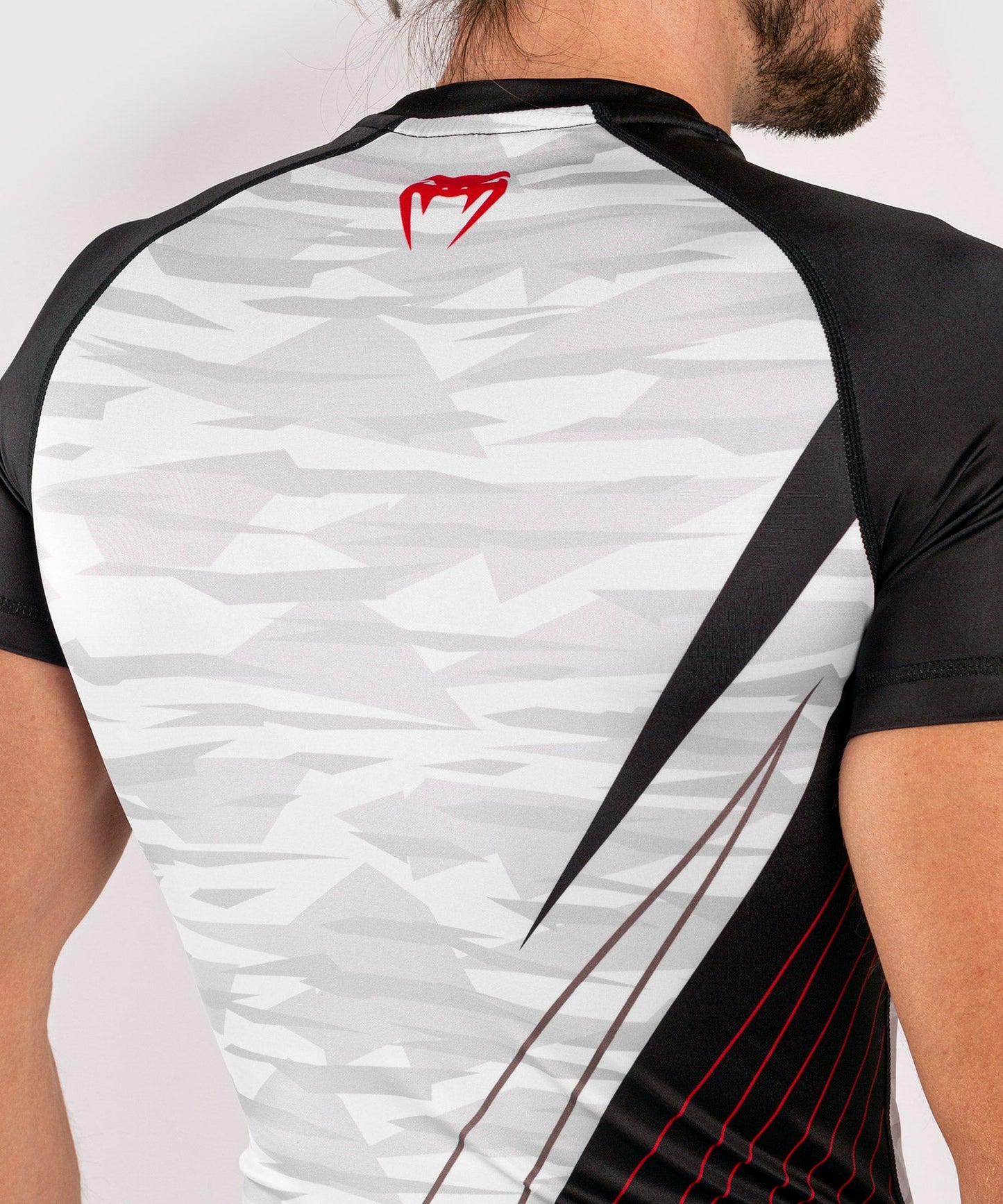 Venum Contender 5.0 Rashguard - Short sleeves - White/Camo