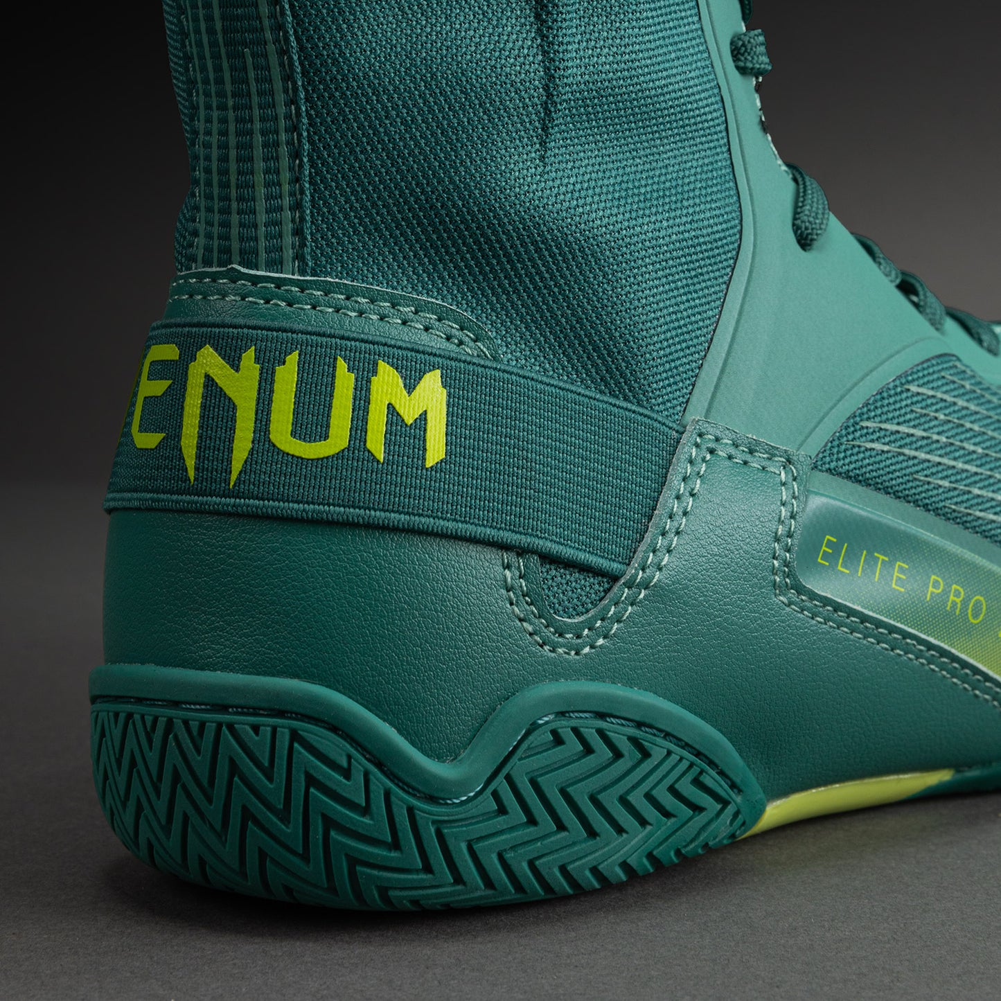 Venum Elite Neo Boxing Shoes - Green/ Neon Yellow
