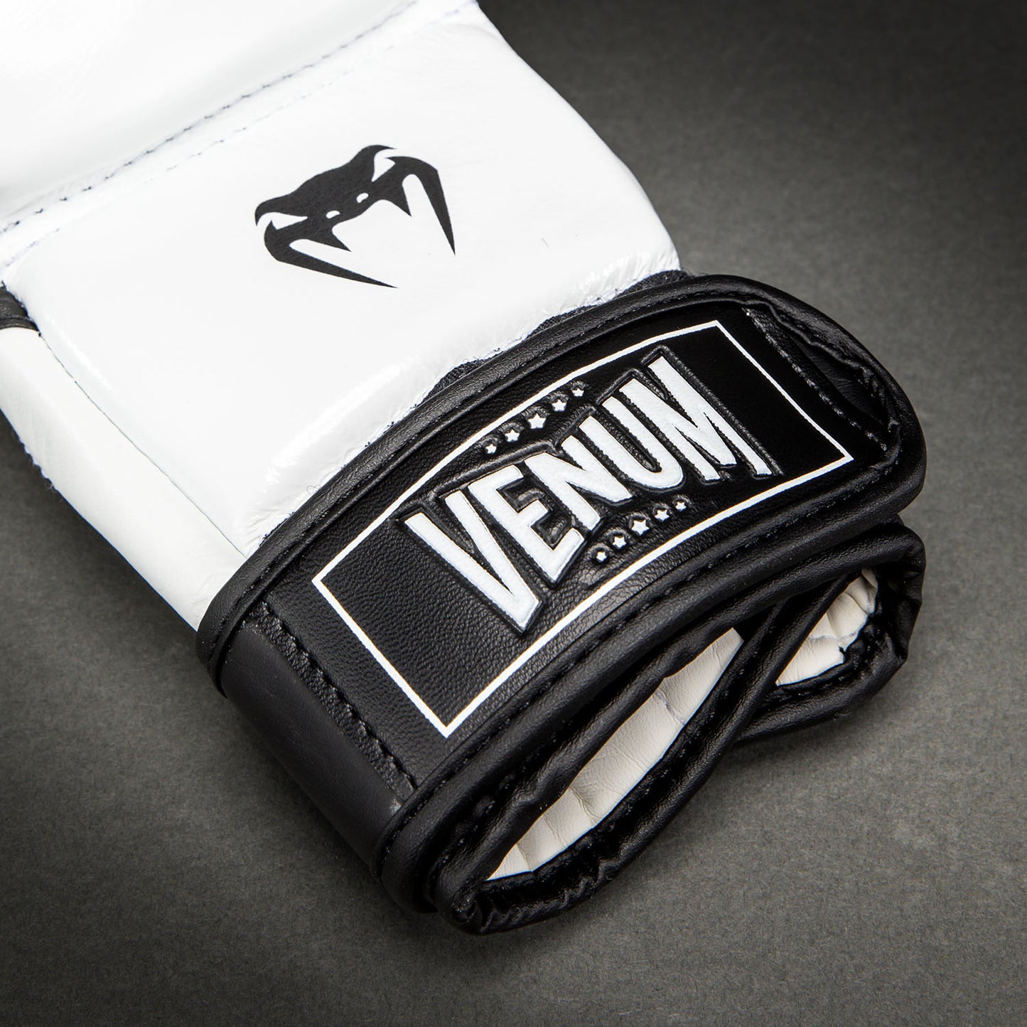 Venum Attack 2.0 Sparring Gloves Leather - Black/White