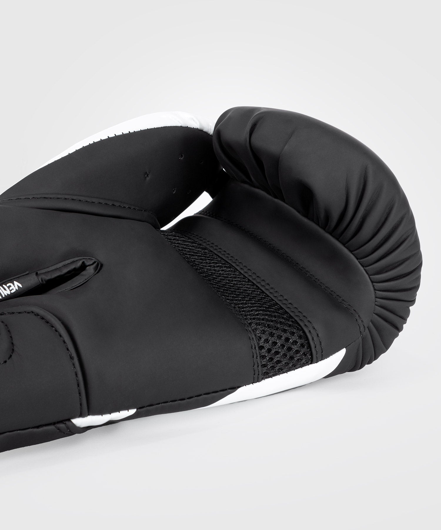 Venum Challenger 4.0 Boxing Gloves - Black/White – Venum United